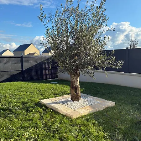 Au Pied Des Batteries Longues-sur-Mer