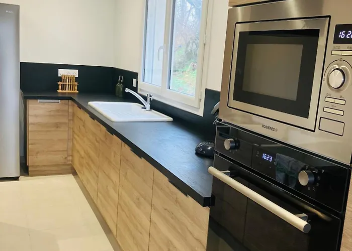 Au Pied Des Batteries Longues-sur-Mer